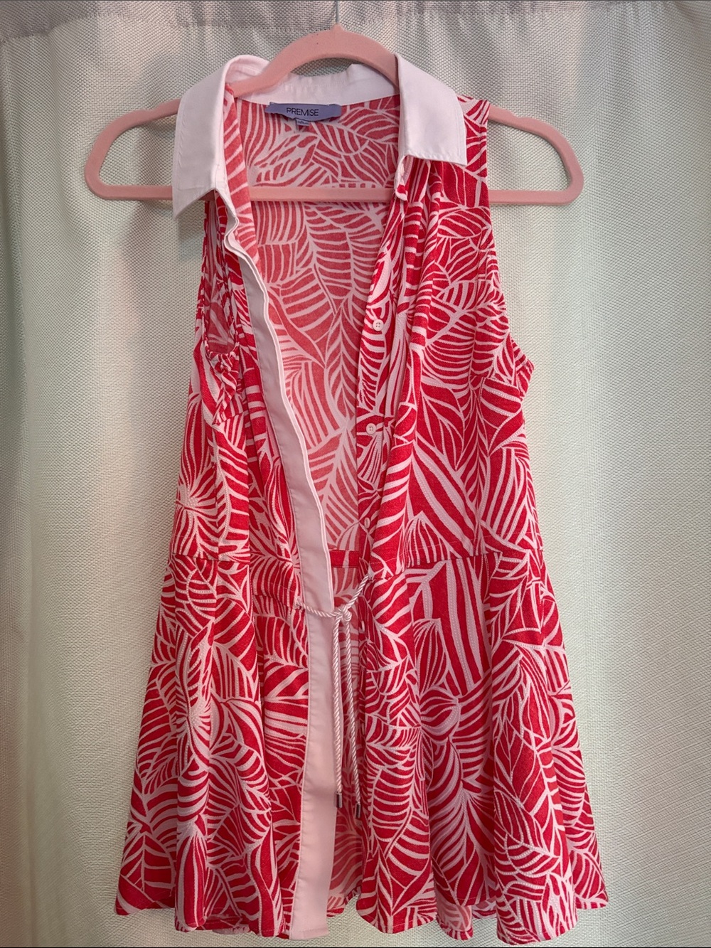 Premise light red & White Printed Sleeveless Collared Tunic